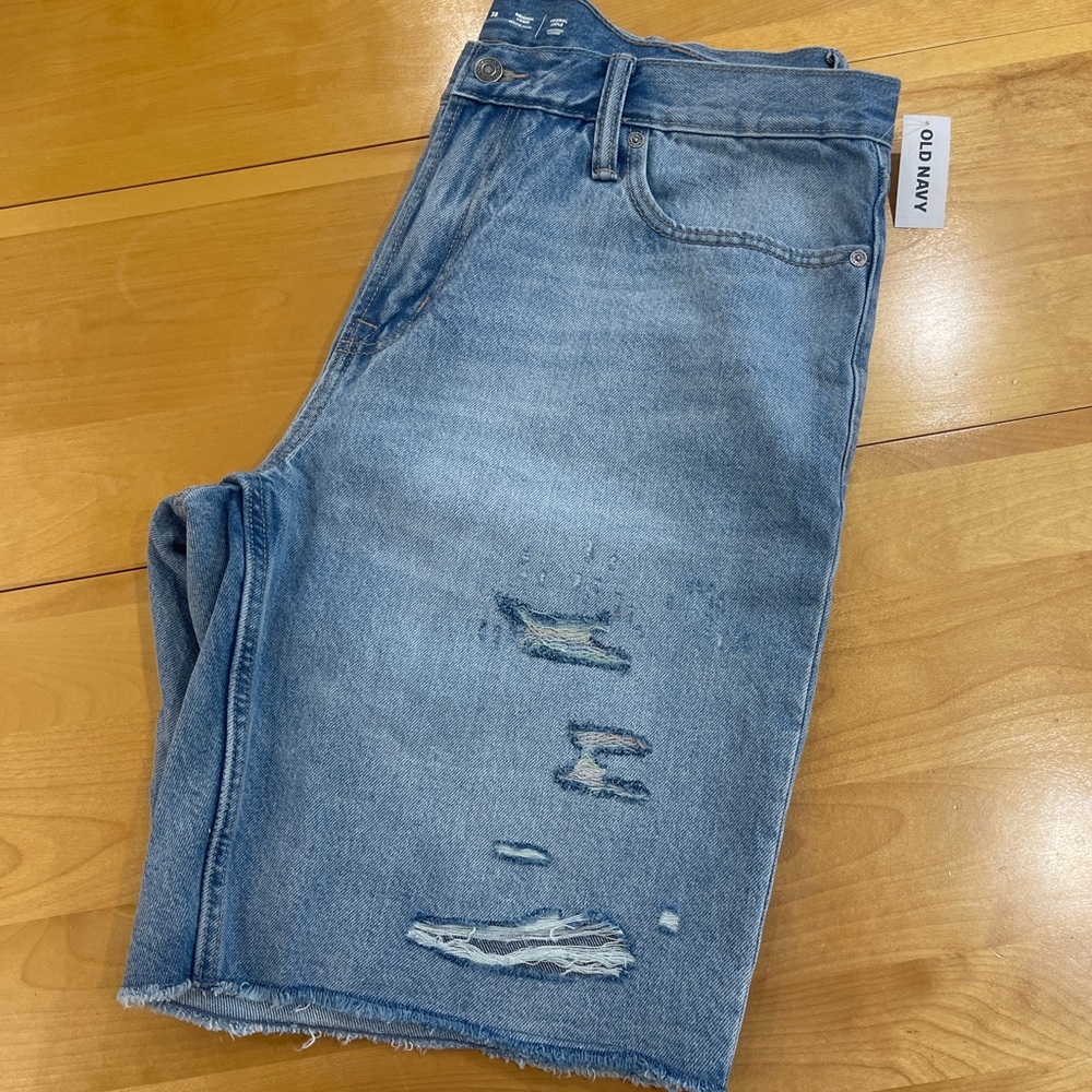 Old Navy Men's Original Loose Denim Shorts – Size 38